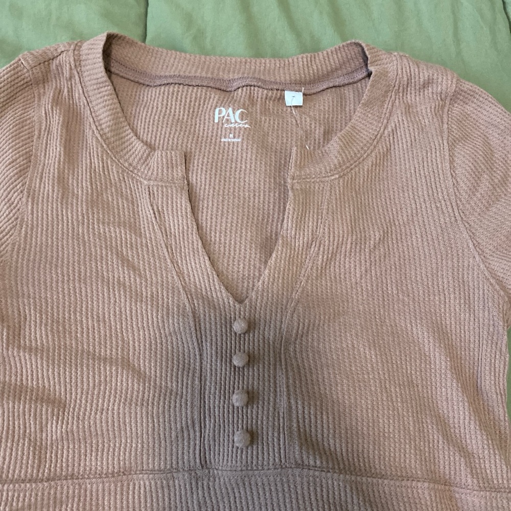 Cute pink crop top new with tags